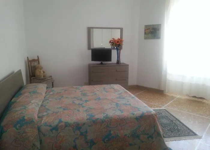 Couette-café Amico Del Sole 3*