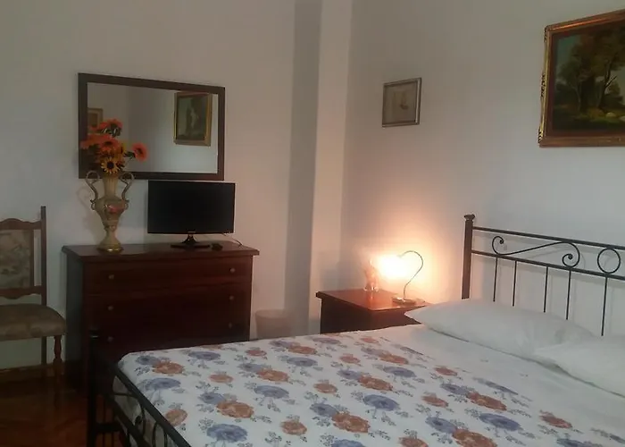 Amico Del Sole Couette-café