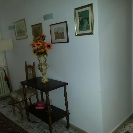 Amico Del Sole Bed & Breakfast 3*